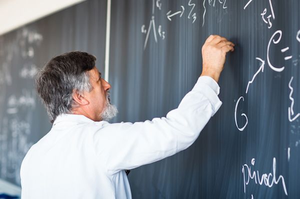 30.10.2018 Professor Universitario