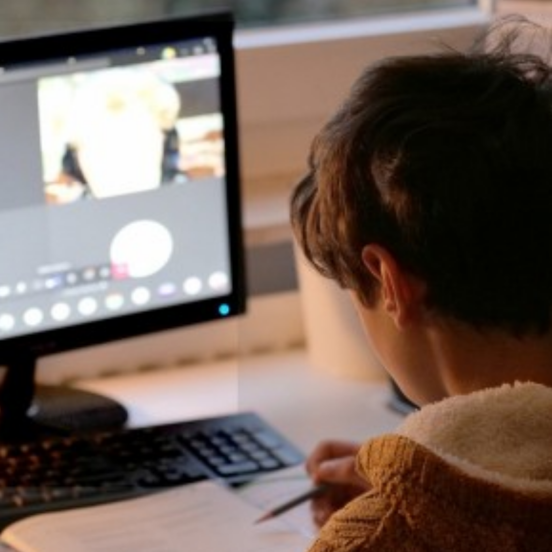 16.03.2021 Imagem materia defesa acesso a internet bem publico